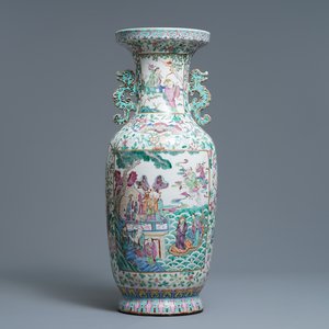 A Chinese famille rose 'immortals' vase, 19th C. — 照片 1