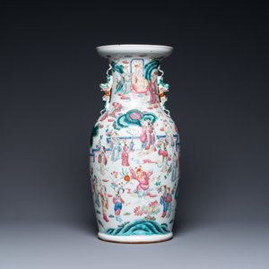 A Chinese famille rose 'immortals' vase, 19th C. — photo 3