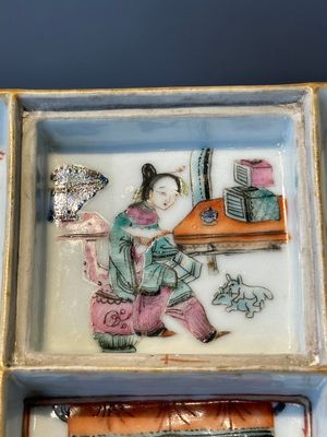 A Chinese famille rose ink set and a teapot, Tongzhi mark, 19th C. — photo 11