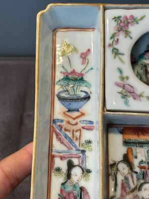A Chinese famille rose ink set and a teapot, Tongzhi mark, 19th C. — photo 9