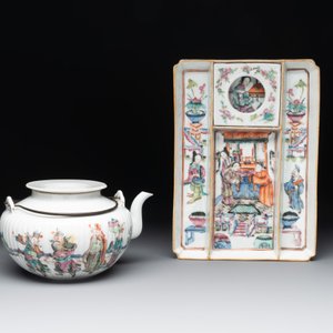 A Chinese famille rose ink set and a teapot, Tongzhi mark, 19th C. — photo 2