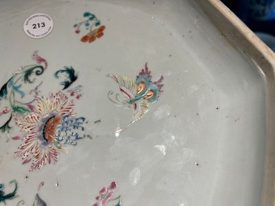 A Chinese famille rose, iron-red and gilt octagonal box and cover with butterflies, Yongzheng — photo 17