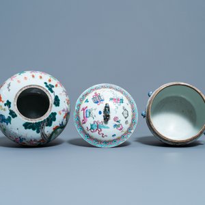 A Chinese famille rose jar, a kamcheng and a footed bowl, 19th C. — 照片 12
