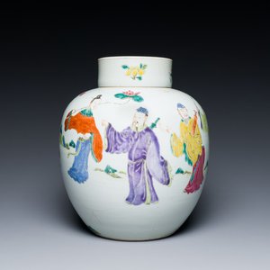 A Chinese famille rose jar and cover with figural design, Yongzheng — photo 1