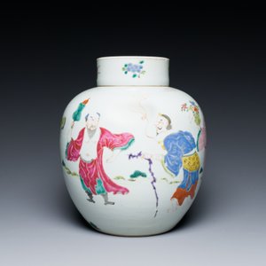 A Chinese famille rose jar and cover with figural design, Yongzheng — photo 3