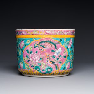A Chinese famille rose jardiniere for the Straits or Peranakan market, 19th C. — 照片 3