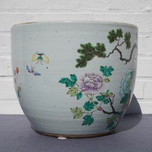 A Chinese famille rose jardinière with birds among flowers, 19th C. — 照片 9
