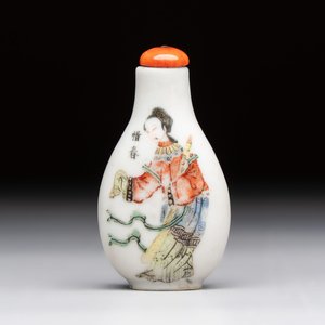 A Chinese famille rose 'Jin Ling Shi Er Chai 金陵十二釵' snuff bottle, 19th C. — foto 1