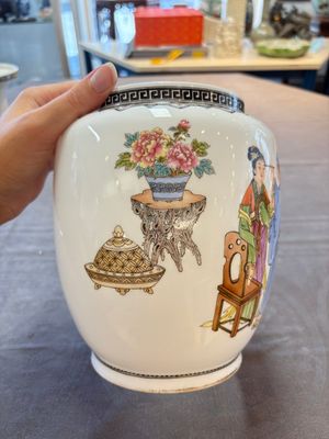 A Chinese famille rose 'Jing Zhao Hua Mei 京兆畫眉' eggshell lantern on stand, dated 1979 — 照片 8