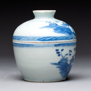 A Chinese famille rose 'kamcheng' bowl and cover and a blue and white 'chupu' bowl and cover for the Straits or Peranakan market, 19th C. — 照片 11