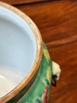 A Chinese famille rose 'kamcheng' bowl and cover for the Straits or Peranakan market, 19th C. — photo 12