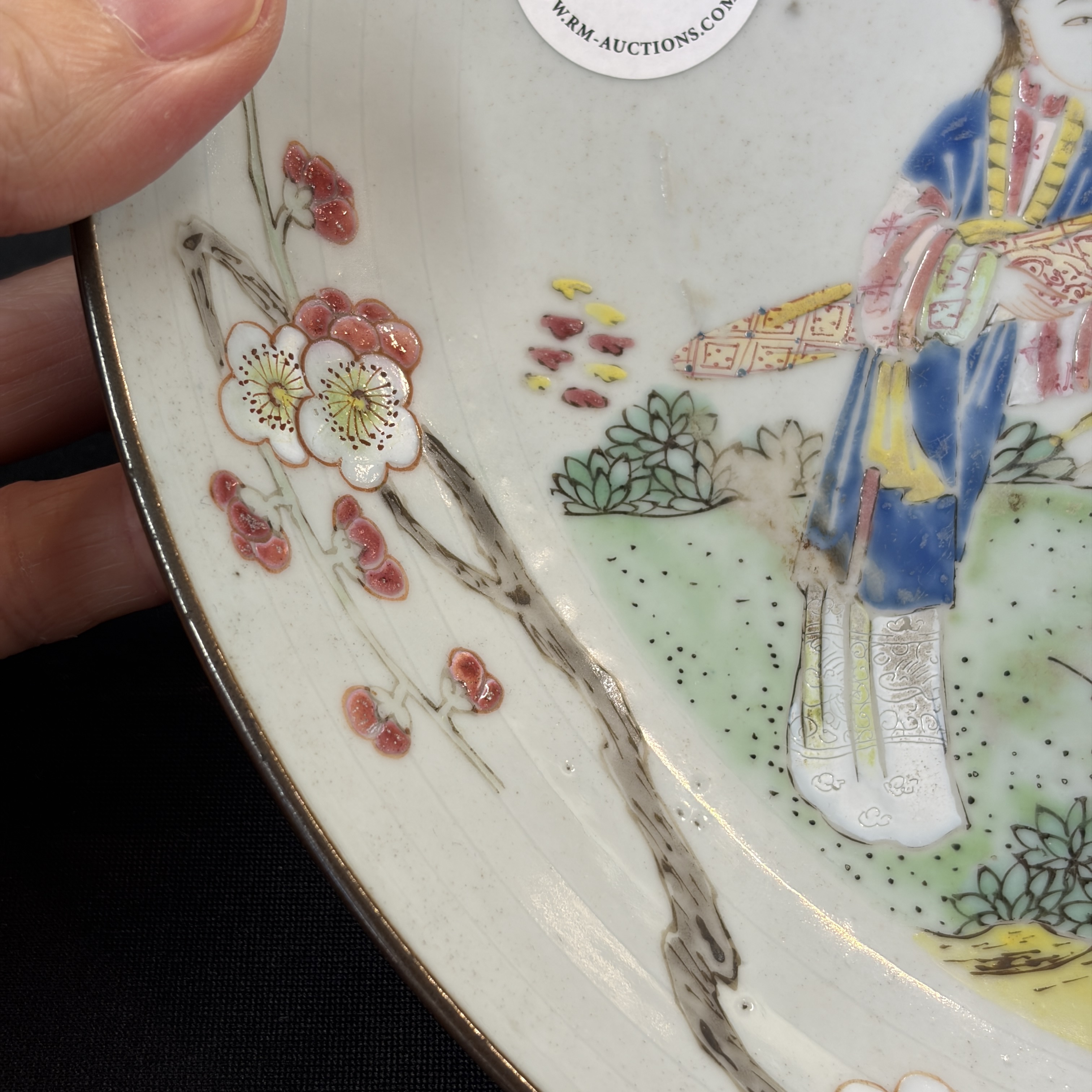 A Chinese famille rose 'Ladies in a Garden' plate — photo 9