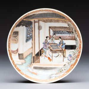 A Chinese famille rose 'Ladies Playing Go' saucer, Yongzheng — photo 1
