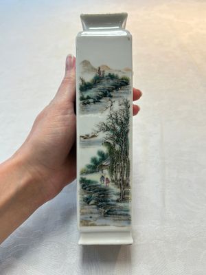 A Chinese famille rose 'landscape and calligraphy' square vase, Shen De Tang Zhi 慎德堂製 mark, Republic — photo 3
