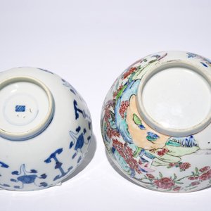 A Chinese famille rose landscape bowl, Yongzheng, and a blue and white bowl, Kangxi — photo 5