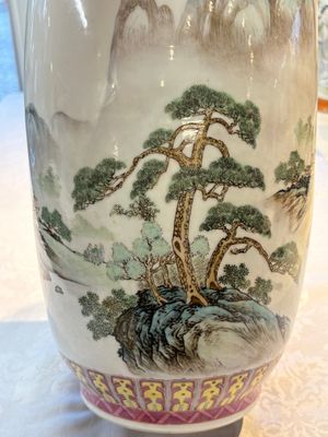 A Chinese famille rose 'Landscape' vase, Qianlong mark, 20th C. — photo 11