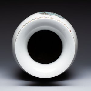 A Chinese famille rose 'Landscape' vase, Qianlong mark, 20th C. — photo 5
