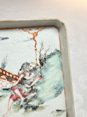 A Chinese famille rose 'Li Tieguai' square tray, 19th C. — foto 4