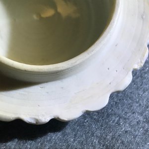 A Chinese famille rose lotus-moulded teapot and cover, Yongzheng — 照片 12