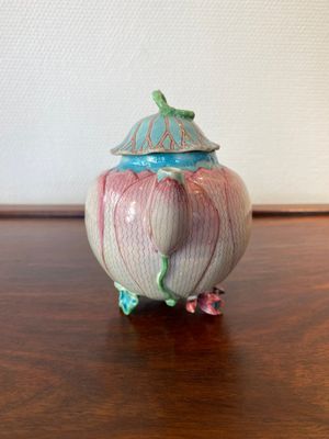 A Chinese famille rose 'lotus' teapot and cover, Yongzheng — photo 2
