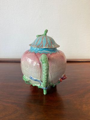 A Chinese famille rose 'lotus' teapot and cover, Yongzheng — photo 4
