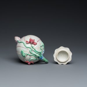 A Chinese famille rose 'lotus' teapot and cover, Yongzheng — photo 7