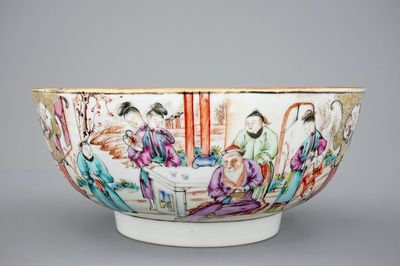 A Chinese famille rose mandarin bowl, Qianlong