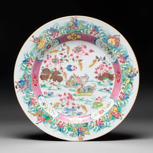 A Chinese famille rose 'mandarin ducks and Eight Immortals' dish, Qianlong — photo 1