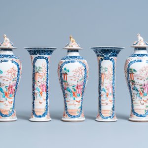 A Chinese famille rose 'Mandarin' garniture of five vases, Qianlong — 照片 4