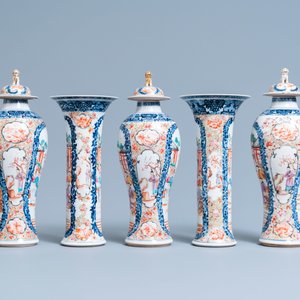 A Chinese famille rose 'Mandarin' garniture of five vases, Qianlong — 照片 5
