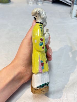A Chinese famille rose 'Mandarin' group and a 'Qilin' water dropper, Qianlong — photo 10