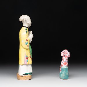 A Chinese famille rose 'Mandarin' group and a 'Qilin' water dropper, Qianlong — photo 3