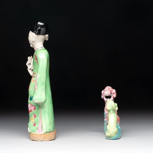 A Chinese famille rose 'Mandarin' group and a 'Qilin' water dropper, Qianlong — photo 5