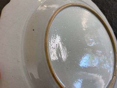 A Chinese famille rose 'mandarin tea drinkers' plate, Qianlong — 照片 6