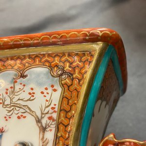 A Chinese famille rose 'mandarin' vase and cover, Qianlong — photo 13