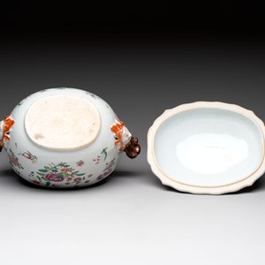 A Chinese famille rose 'mascarons' tureen and cover on stand with floral design, Qianlong — photo 11