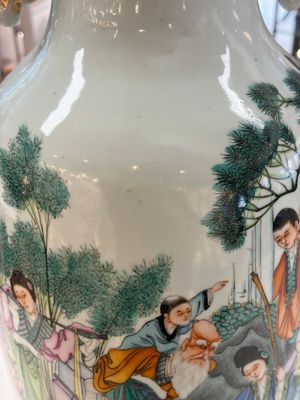 A Chinese famille rose 'Meng Mu San Qian 孟母三遷' and 'Antiquities' vase, signed Ye Yichun 葉宜春, dated 1923 — 照片 15