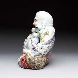 A Chinese famille rose Milefo Buddha, Mao Ji Sheng Zao 茂記生造 mark, 20th C. — photo 5