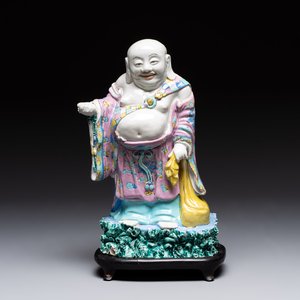 A Chinese famille rose Milefo Buddha on wooden stand, 19th C. — photo 1