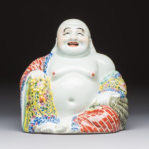 A Chinese famille rose Milefo Buddha, Tongzhi mark, Republic — 照片 2