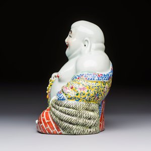 A Chinese famille rose Milefo Buddha, Tongzhi mark, Republic — 照片 3