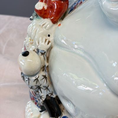 A Chinese famille rose Milefo Buddha with playing boys — photo 12