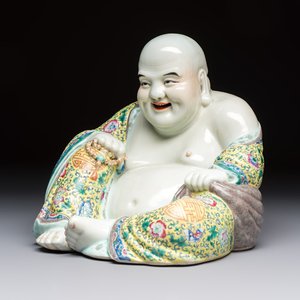 A Chinese famille rose Milefo Buddha, Ye Yunhong Zao 葉運紅造 mark, Republic — photo 1