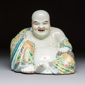 A Chinese famille rose Milefo Buddha, Ye Yunhong Zao 葉運紅造 mark, Republic — photo 2