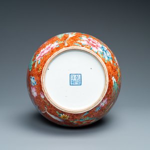 A Chinese famille rose millefleurs bottle vase, Qianlong mark, Republic — photo 6