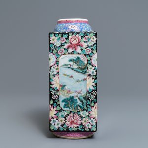 A Chinese famille rose millefleurs 'cong' vase, Qianlong mark, Republic, 20th C. — photo 2