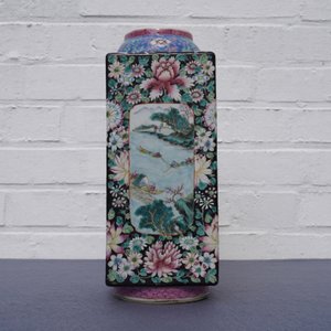 A Chinese famille rose millefleurs 'cong' vase, Qianlong mark, Republic, 20th C. — photo 10