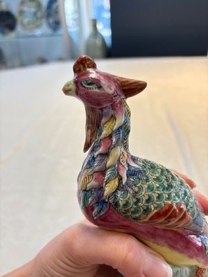 * A Chinese famille rose model of a phoenix, 19th C. — photo 7