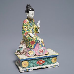 A Chinese famille rose model of a seated lady, Yongzheng — photo 1