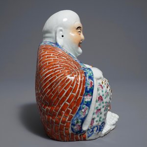 A Chinese famille rose model of Buddha, 19/20th C. — 照片 2